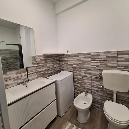 Nuovo Bilocale Con Terrazza